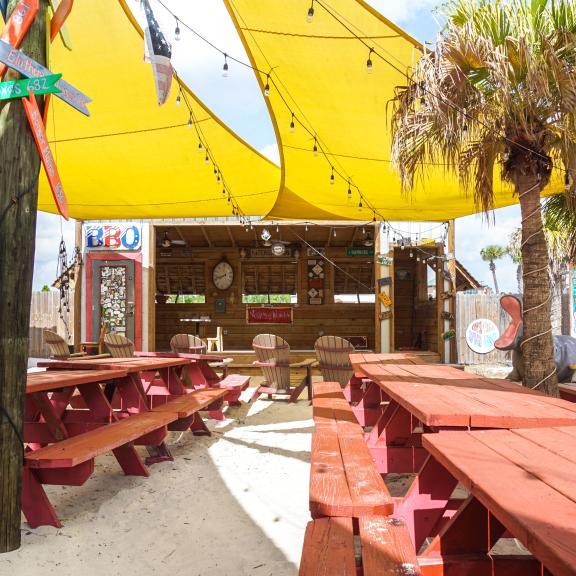 Moe's Original BBQ Outdoor Seating